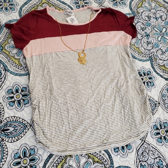 Urban Rose Tops - TShirt